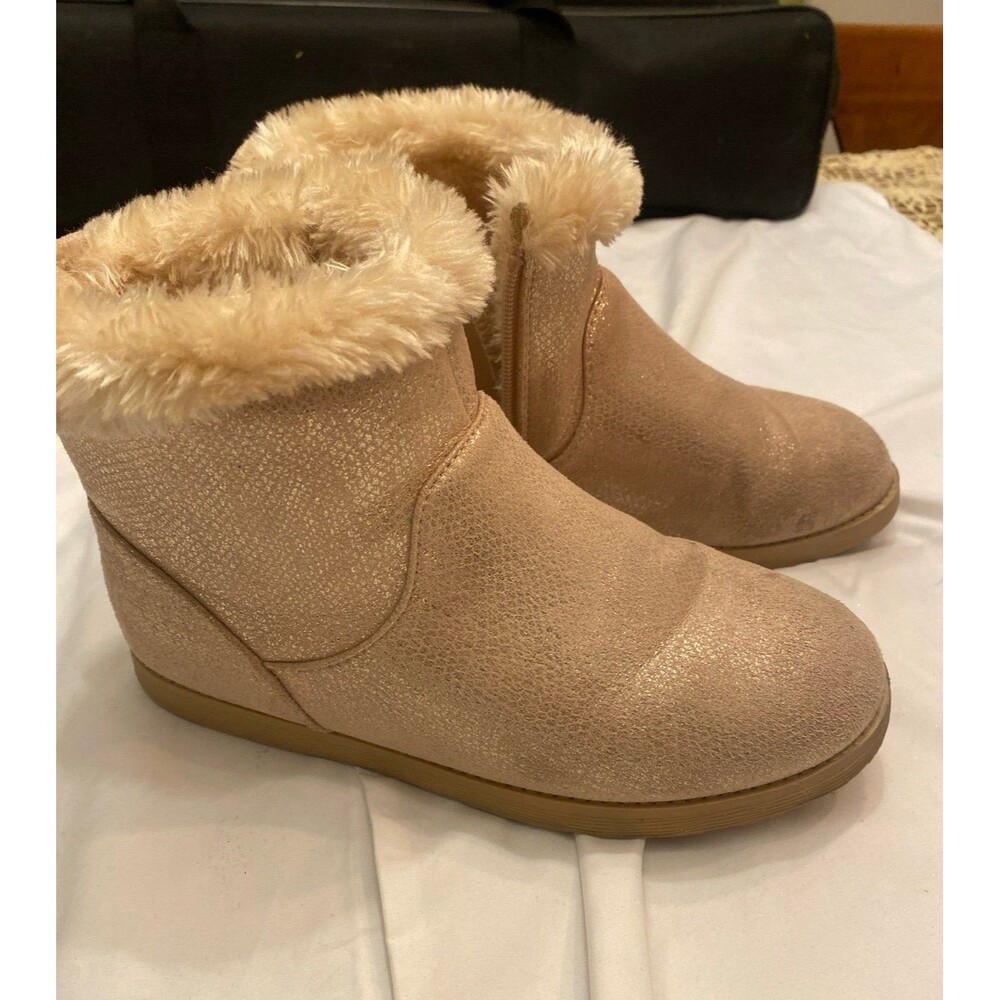 Cat & Jack Girls Mila Shearling Style Boots Faux Fur Gold Zip Round Toe - Size 5